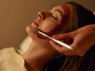 Glam and Glow Facial - 60 Minutes